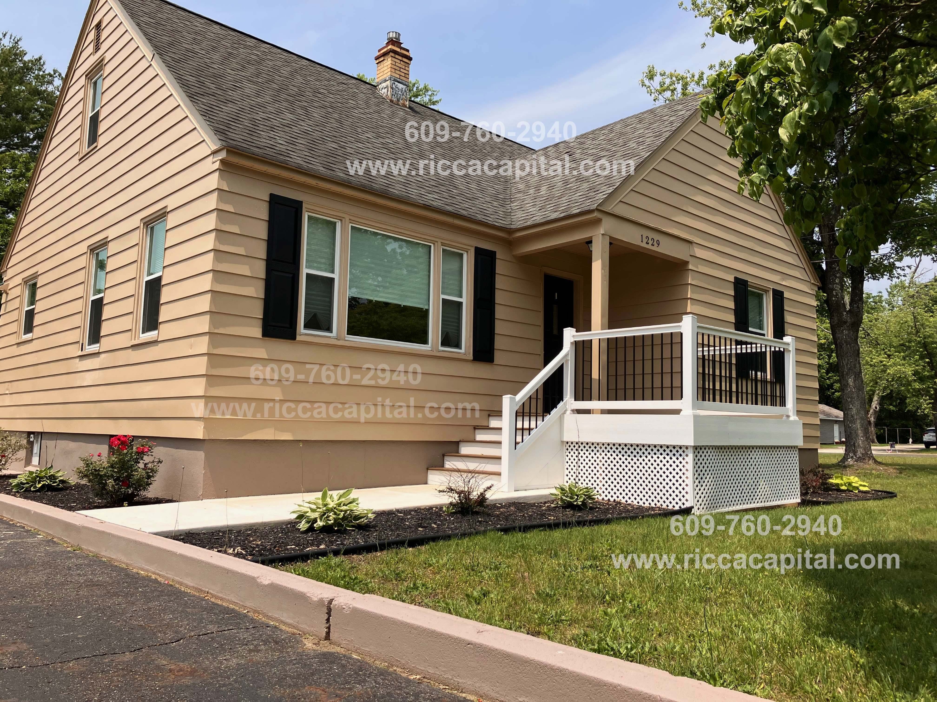Property main image